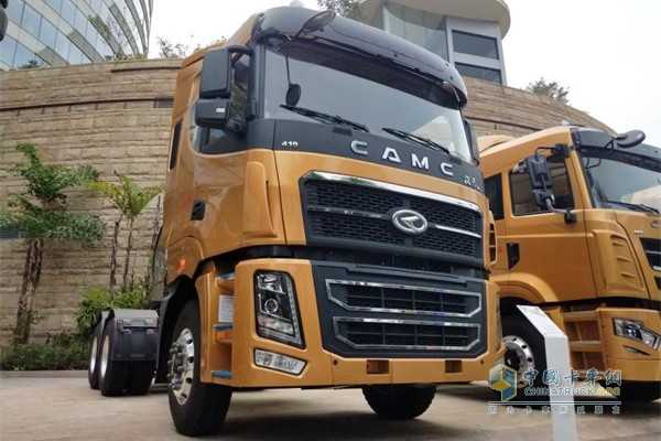 漢馬H9高頂410馬力LNG牽引車(chē)