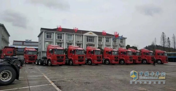 南京浩宇公司共計采購華菱?；奋嚢h馬H7在內(nèi)的200余臺