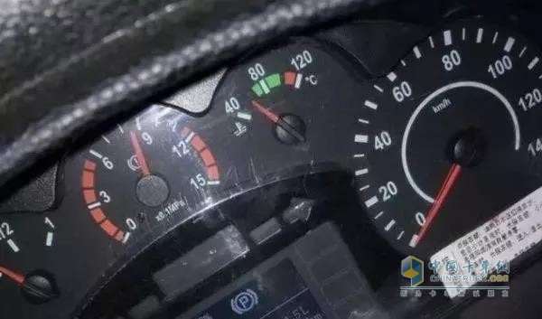 行駛中水溫指針在綠色區(qū)間的時候車況就是良好的