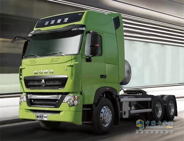 中國(guó)重汽天然氣牽引車(chē)