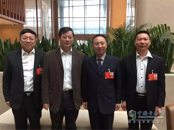 東風(fēng)商用車車間班長王建清于抵達(dá)北京履職