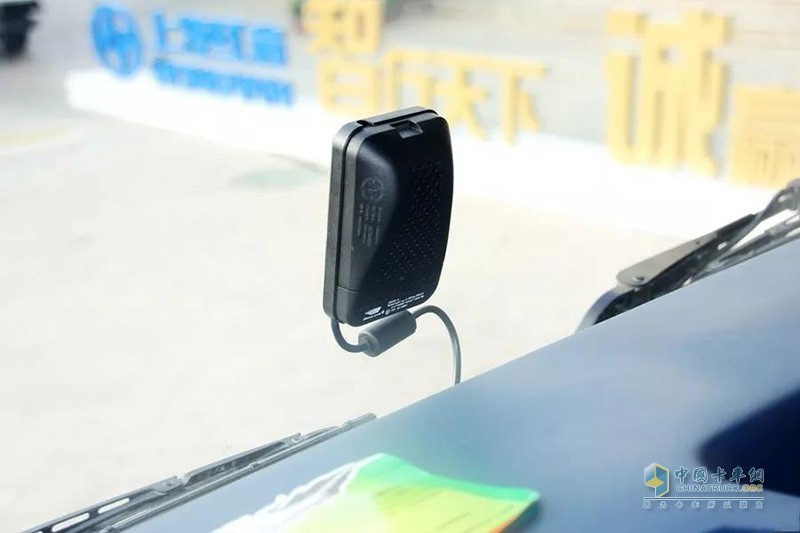 上汽紅巖 杰獅C500e重卡 560馬力 6X6 AMT自動(dòng)擋牽引車