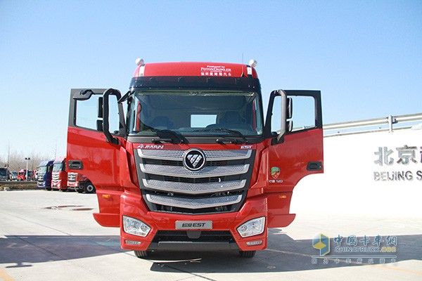 歐曼EST 2019款6X4牽引車(chē)