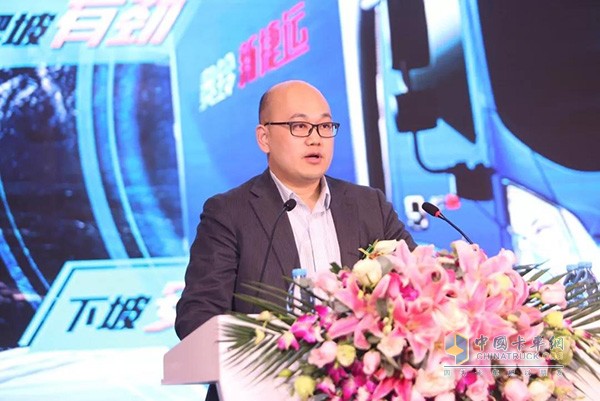 福田汽車集團市場戰(zhàn)略總監(jiān)奧鈴事業(yè)部常務副總裁李杰致開場辭