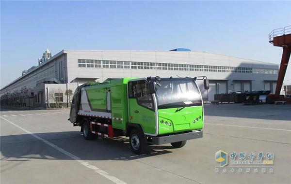 W8純電動(dòng)壓縮式垃圾車(chē)