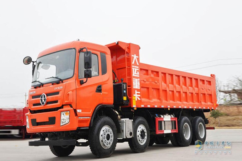 大運(yùn) N6重卡 210馬力 6X2 5.5米 LNG 自卸車(chē)(CGC3250N5SBA)