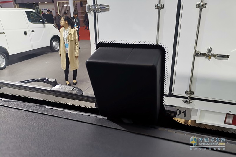 上汽躍進 超越C500i 5.2米貨箱 純電動 智能城市物流車