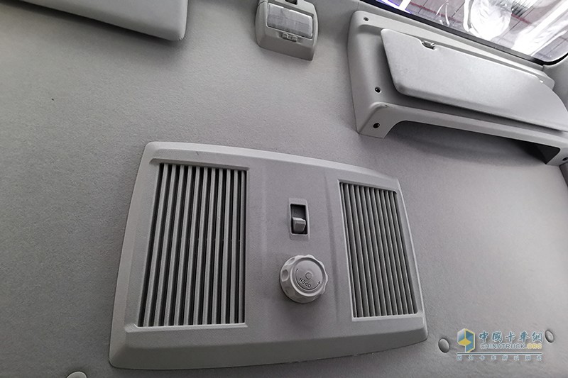 上汽躍進 超越C500i 5.2米貨箱 純電動 智能城市物流車