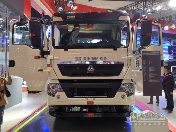 該車(chē)售價(jià)200萬(wàn)