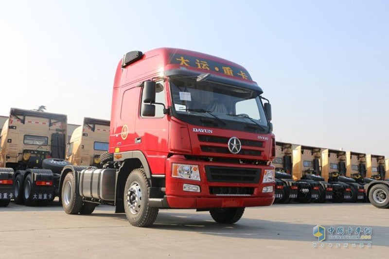 大運(yùn) 新N8E重卡 標(biāo)載型 350馬力 4X2牽引車(510后橋)(CGC4180D5DAAD) 