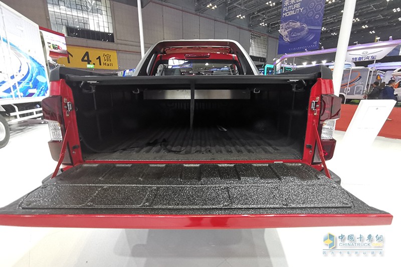 慶鈴汽車 TAGA 4×2 皮卡 運動版
