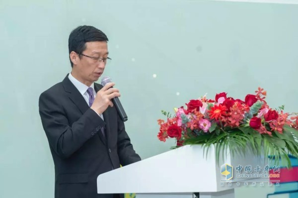 區(qū)黨工委委員、管委會副主任孔維華致辭