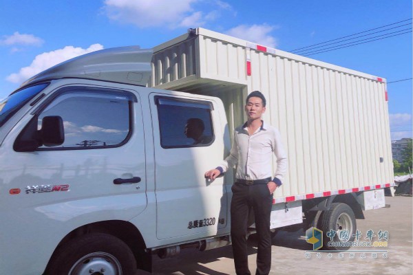 福田祥菱M2廂式貨車(chē)用戶(hù)李濤