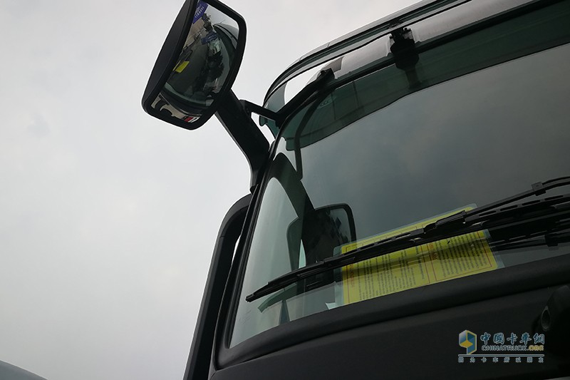 福田戴姆勒 歐曼EST-A 6X4康明斯 X12 510馬力 國(guó)六牽引車