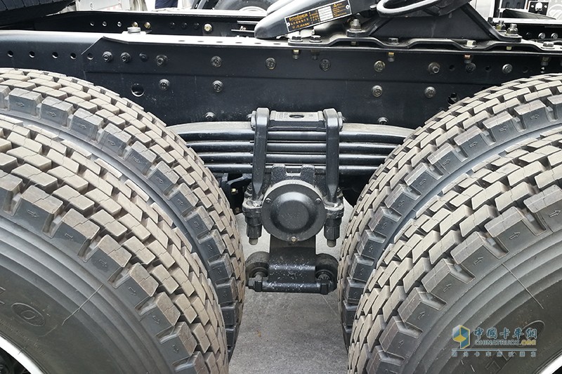 福田戴姆勒 歐曼EST-A 6X4康明斯 X12 510馬力 國(guó)六牽引車