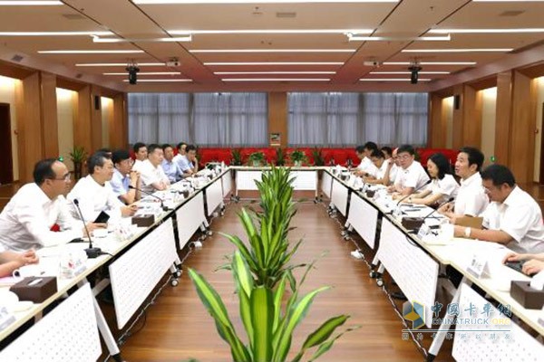 福田、玉柴雙方進行會議