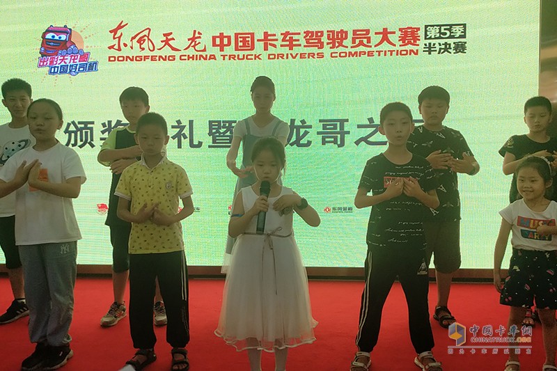 大戰(zhàn)一觸即發(fā) 第五季天龍哥大賽半決賽行至無錫站