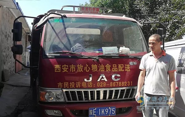 紀(jì)凱平點(diǎn)贊云內(nèi)德威發(fā)動機(jī)