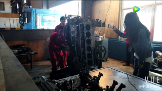 就是一瞬間！直擊東風(fēng)康明斯ISZ百萬公里無大修拆機(jī)現(xiàn)場