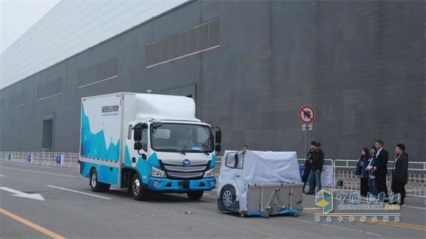 福田汽車(chē)福田自動(dòng)駕駛輕卡AEBS系統(tǒng)靜止車(chē)模測(cè)試環(huán)節(jié)