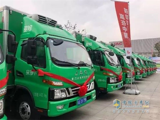 駿鈴V6冷鏈車(chē)滿(mǎn)足各行各業(yè)對(duì)冷鏈運(yùn)輸?shù)难b載需求