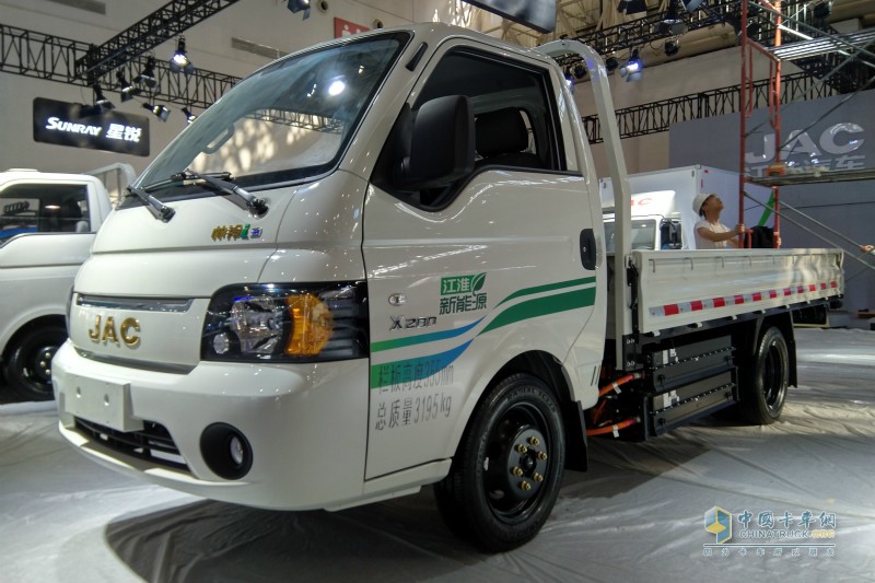 搶先看！江淮汽車全系國(guó)六新品亮相武漢車展