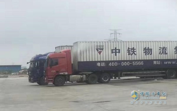 中鐵物流集團飛豹快運四川公司所用康明斯版歐曼車輛