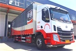 乘龍快遞“彩虹”車，你見過幾輛？