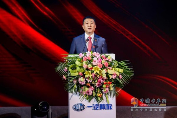 一汽解放銷售公司副總經(jīng)理、西部營(yíng)銷部部長(zhǎng)李玉峰