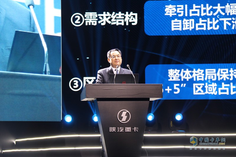 全力以赴挑戰(zhàn)2020年18萬(wàn)輛！陜汽重卡出發(fā)啦！