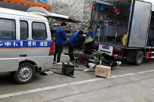 陜汽重卡極速救援移動(dòng)服務(wù)車(chē)，高效保障客戶(hù)車(chē)輛暢行無(wú)憂(yōu)