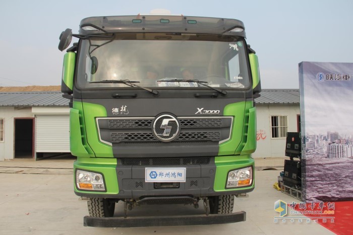 陜汽德龍X3000自卸車(chē)