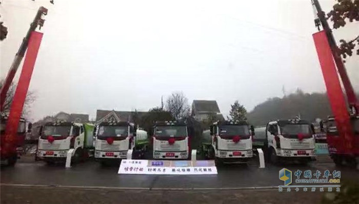 現(xiàn)場展車