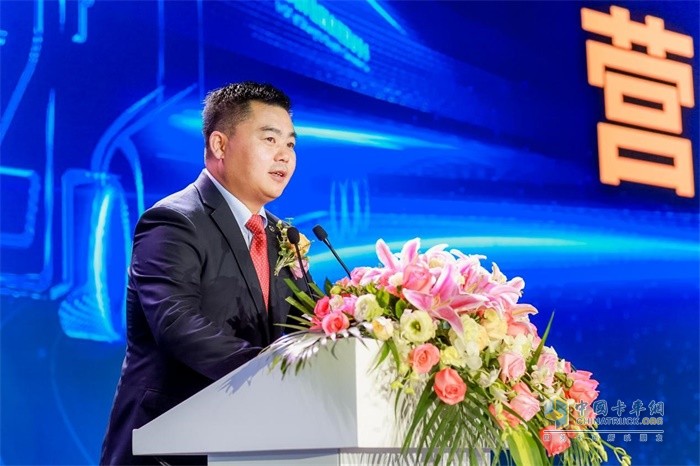 履新上任的上汽紅巖副總經(jīng)理、營銷公司總經(jīng)理楊培強