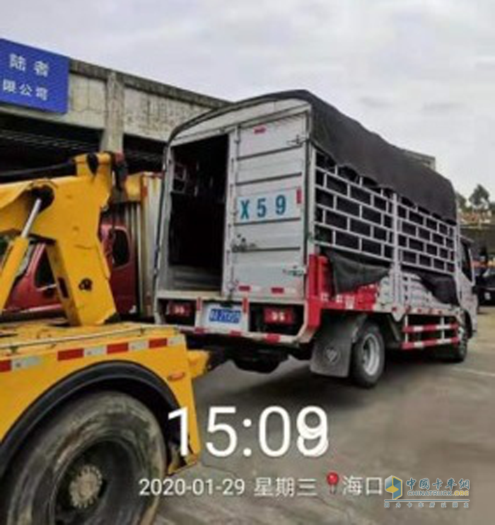 ?？谟脩?hù)的奧鈴車(chē)變速箱出現(xiàn)故障