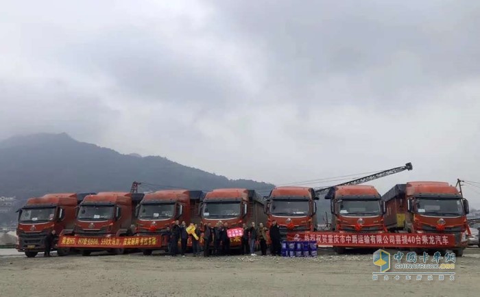 40臺搭載濰柴WP12發(fā)動(dòng)機(jī)的牽引車交付客戶