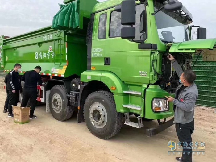 陜汽將組織服務(wù)商主動(dòng)上門(mén)車(chē)輛檢修、維護(hù)、保養(yǎng)等客戶專項(xiàng)服務(wù)保障