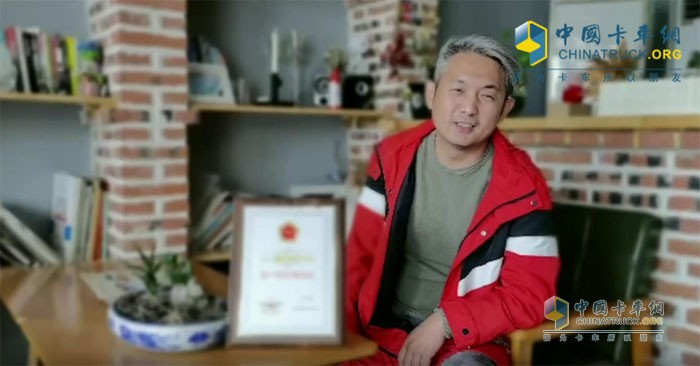 直播發(fā)布會期間，劉寶為祥菱V2點贊