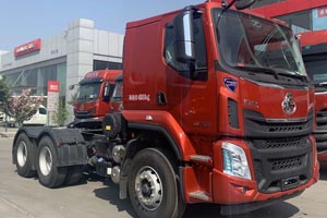 駕駛室高2.8米 不懼限高的乘龍H5平頂牽引車了解一下！