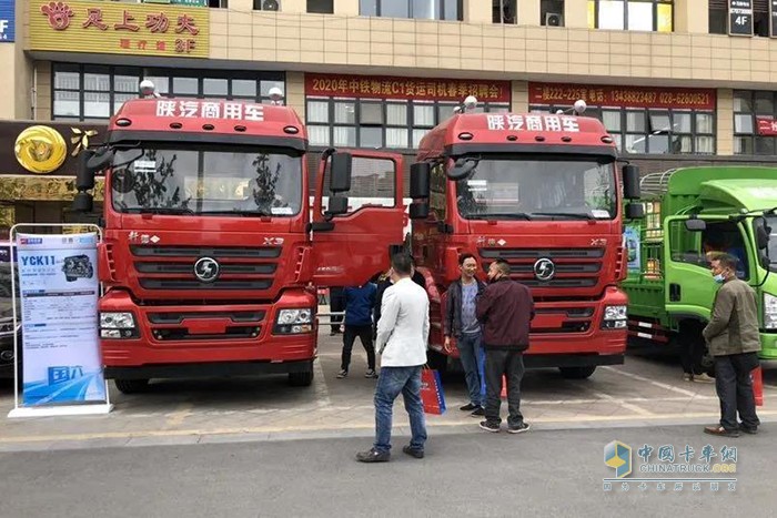 用戶現(xiàn)場(chǎng)看車(chē)