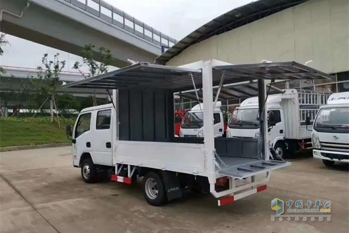 福運(yùn)S80翼開(kāi)啟售貨車(chē)