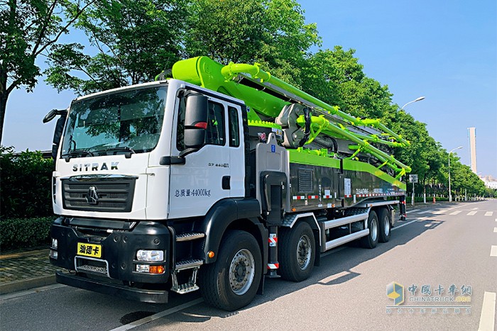 中聯(lián)重科汕德卡泵車(chē)