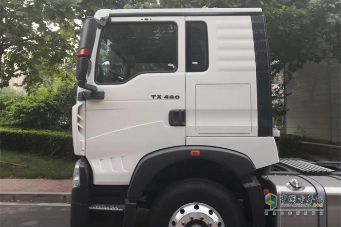 應(yīng)對當(dāng)前熱門的砂石料市場，輕量化車身，豐富底盤布局