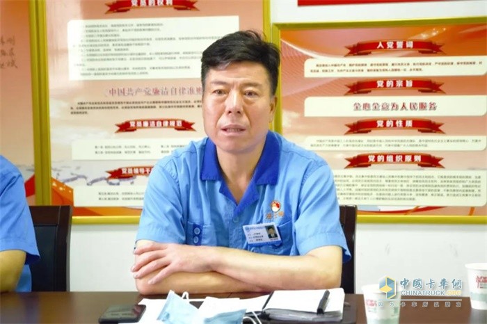 法士特集團(tuán)黨委書記、董事長(zhǎng)嚴(yán)鑒鉑