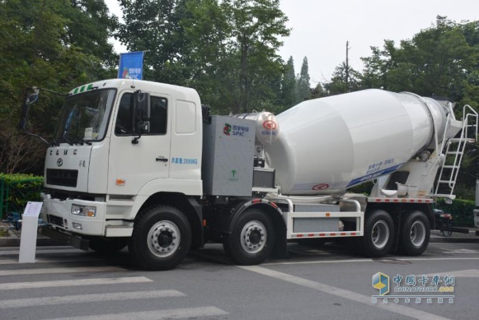 8×4充電版電動(dòng)攪拌車