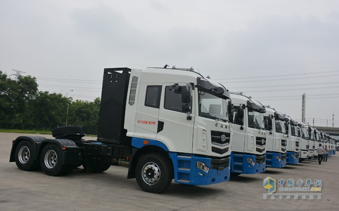 華菱星馬換電牽引車
