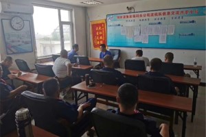 炎夏不用怕 陜汽貼心服務(wù)深入一線為卡友們送清涼啦！