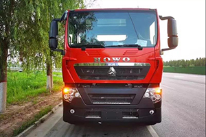 “平頭哥”-豪沃TX7牽引車，短途運(yùn)輸首選！