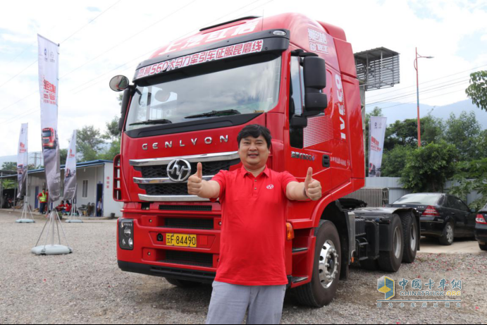 玉溪市百威汽車(chē)修理有限公司總經(jīng)理李興華