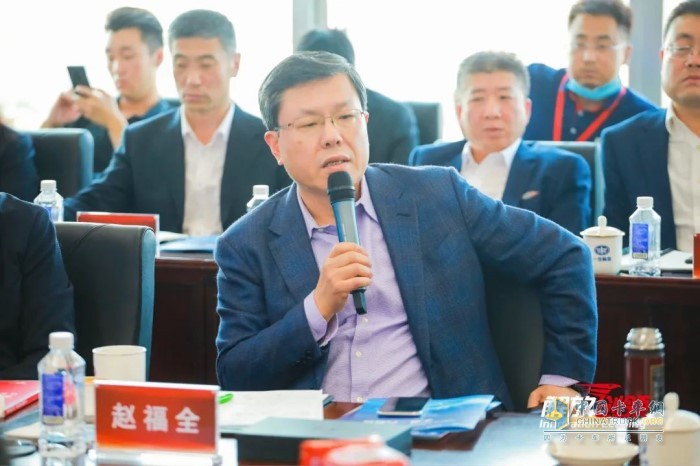 世界汽車工程師學(xué)會聯(lián)合會(FISITA)主席、清華大學(xué)汽車產(chǎn)業(yè)與技術(shù)戰(zhàn)略研究院(TASRI)院長趙福全